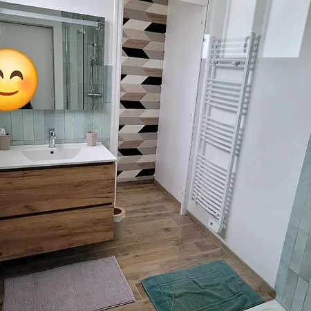 Petite Maison 3km De La *