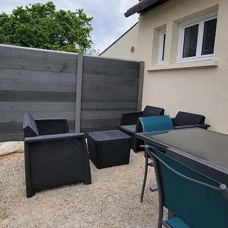 Petite Maison 3km De La Σπίτι διακοπών *