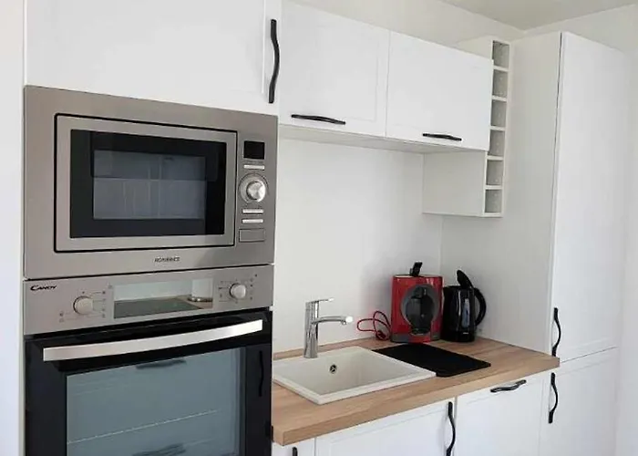 Holiday home Petite Maison 3km De La